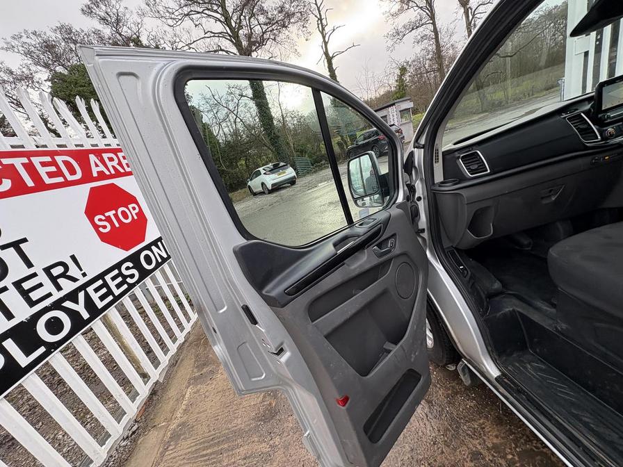 2018 Ford Transit Custom – Model: Transit Custom 300 Limited – CX68SFJ