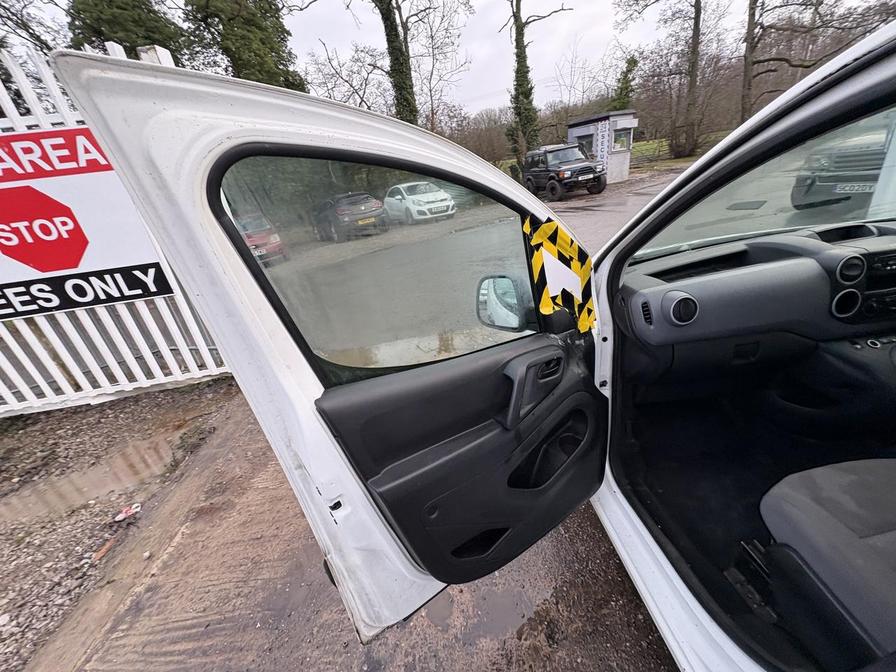 2014 Peugeot Partner – Model: Partner 850 S L1 HDi – NX64ZCO