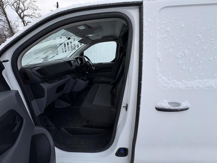 2017 Citroen Dispatch – Model: Dispatch 1000 Blue HDi X – ML17UEX