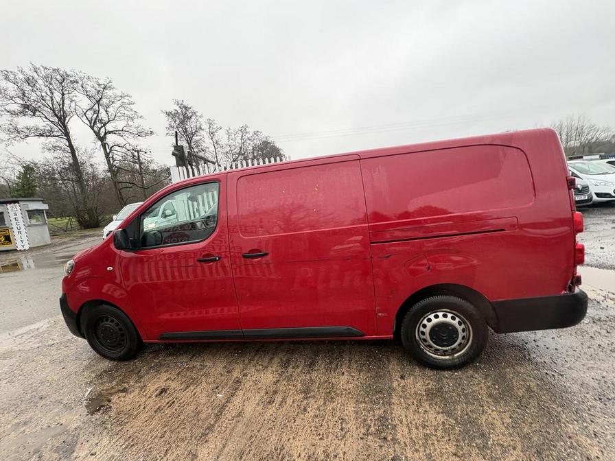 2017 Citroen Dispatch – Model: Dispatch 1400 Enterprise Blue HDi S/S – GU67XKW