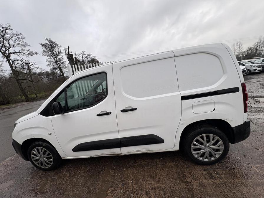 2020 Citroen Berlingo – Model: Berlingo 1000 Enterprise Blue HDi – HN20BVJ