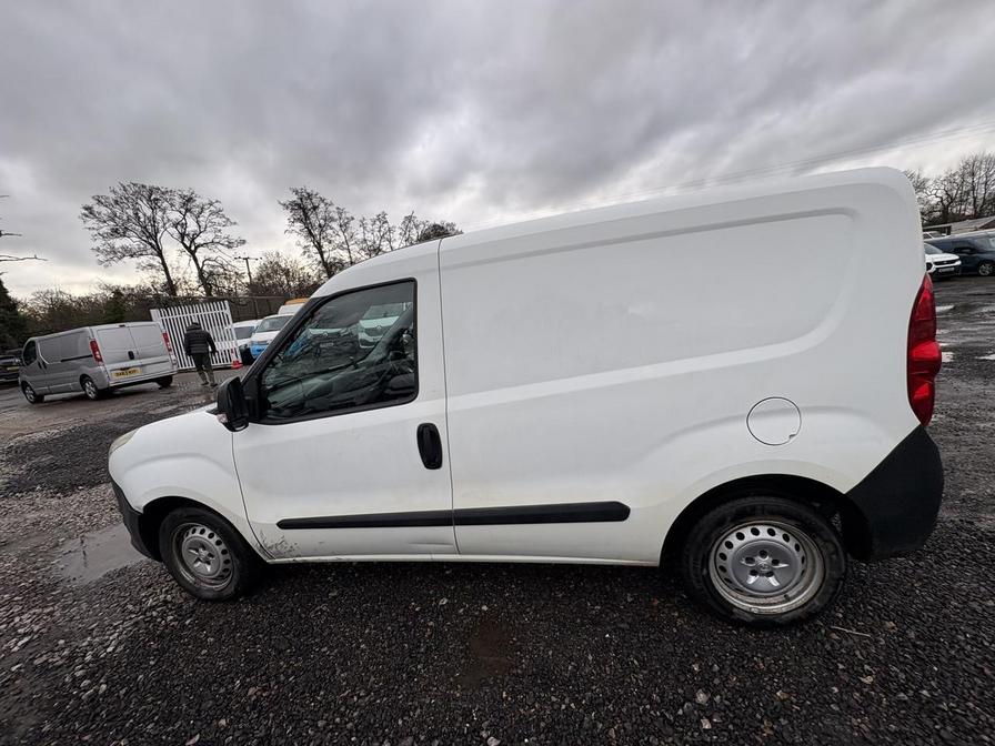 2017 Vauxhall Combo – Model: Combo 2000 CDTi – WN17VHC