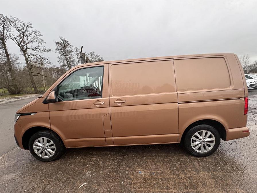 2021 Volkswagen Transporter – Model: Transporter T28 HighLine TDI – VE71EGJ