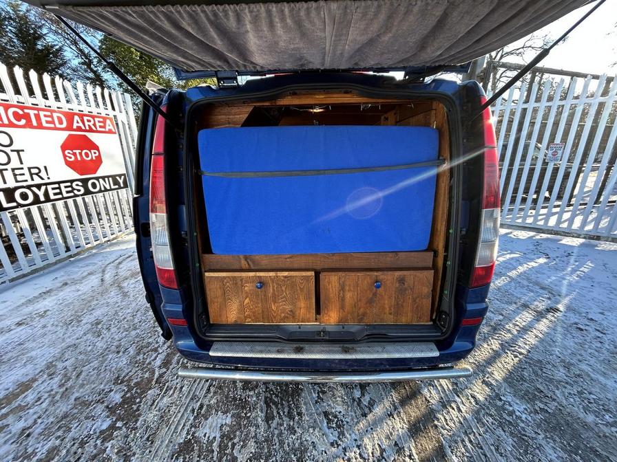 2009 Mercedes-Benz Vito – Model: Vito 111 CDI Compact – YG09WZJ