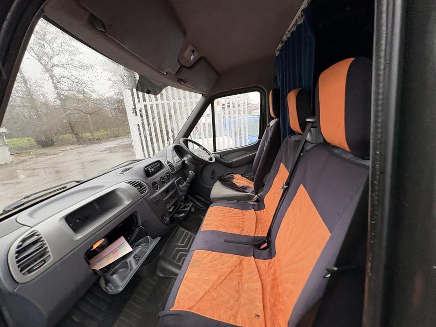 2005 Mercedes-Benz Sprinter – Model: Sprinter 208 CDI SWB – DE55FPD