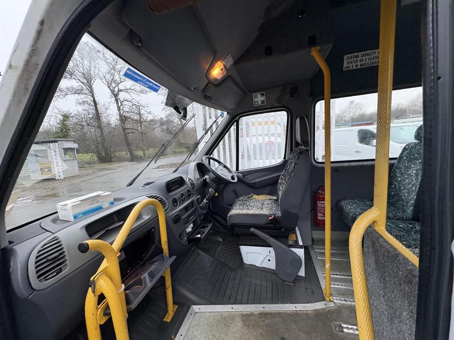 2001 Mercedes-Benz Sprinter – Model: Sprinter 411 CDI – Y337COE