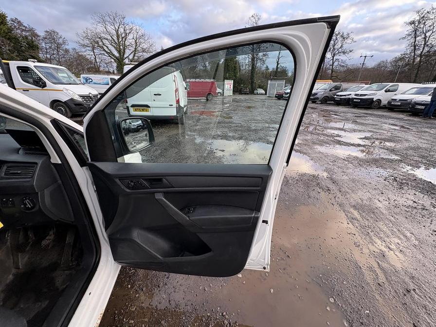 2016 Volkswagen Caddy – Model: Caddy C20 Startline TDI – GL16HWO