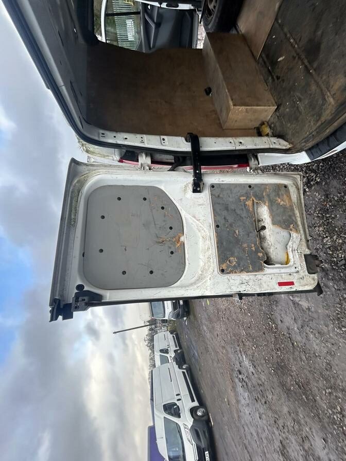 2017 Ford Transit Custom – Model: Transit Custom 270 Limited – PN67WWX