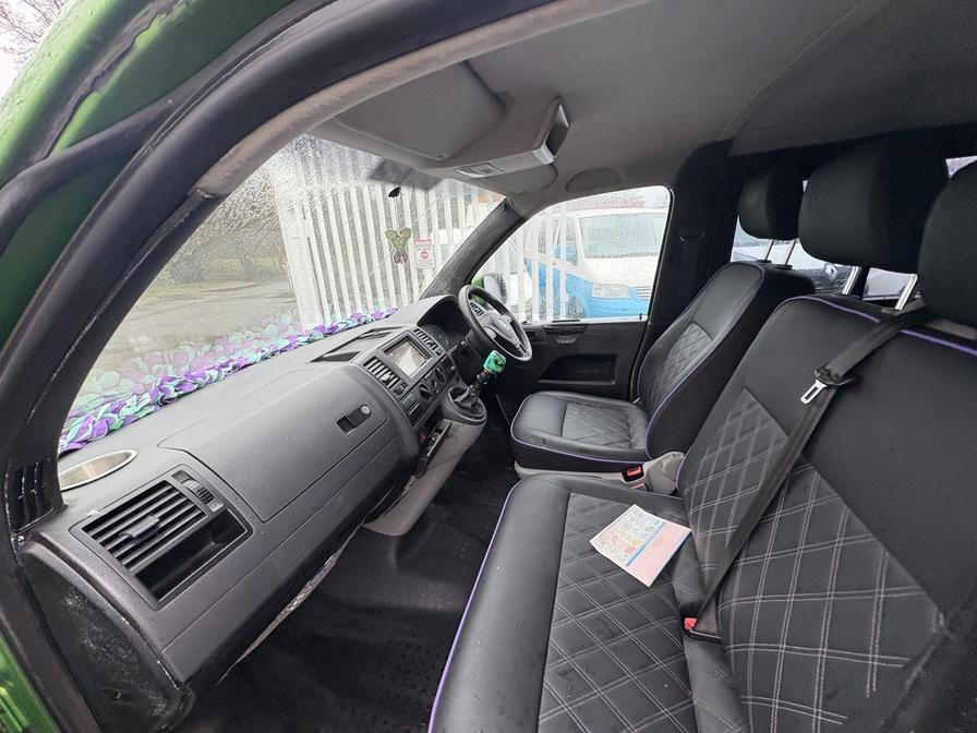 2011 Volkswagen Transporter – Model: Transporter T30 84 TDI SWB – SB11VFA