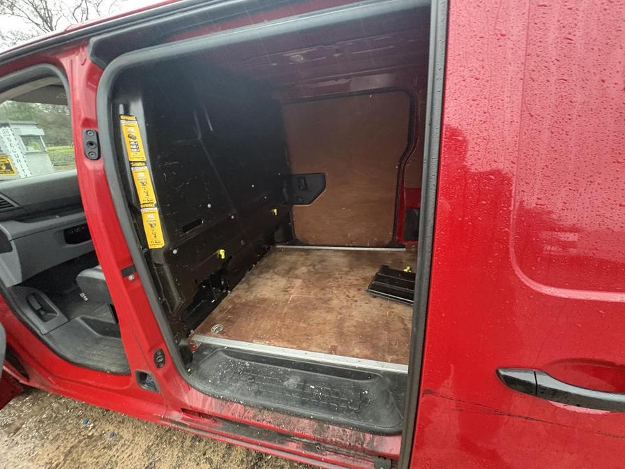 2017 Citroen Dispatch – Model: Dispatch 1400 Enterprise Blue HDi S/S – GU67XKW