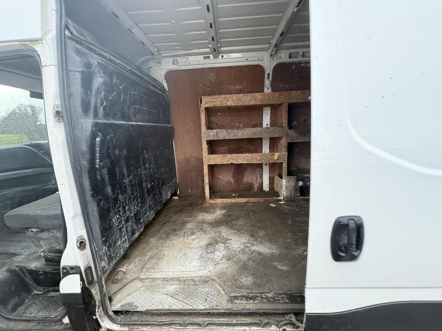 2015 Iveco Daily – Model: Daily 35S13 MWB – HN15WZS