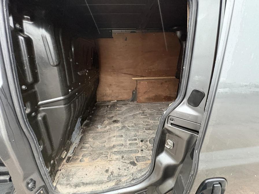 2015 Fiat Doblo Cargo – Model: Doblo SX MultiJet – DN15AOO