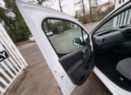 2016 Peugeot Partner – Model: Partner 750 SE L2 Blue HDi – NA16RJV