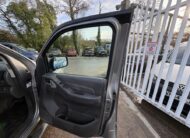 2015 Nissan Navara – Model: Navara Tekna dCi Auto – SK65CKJ