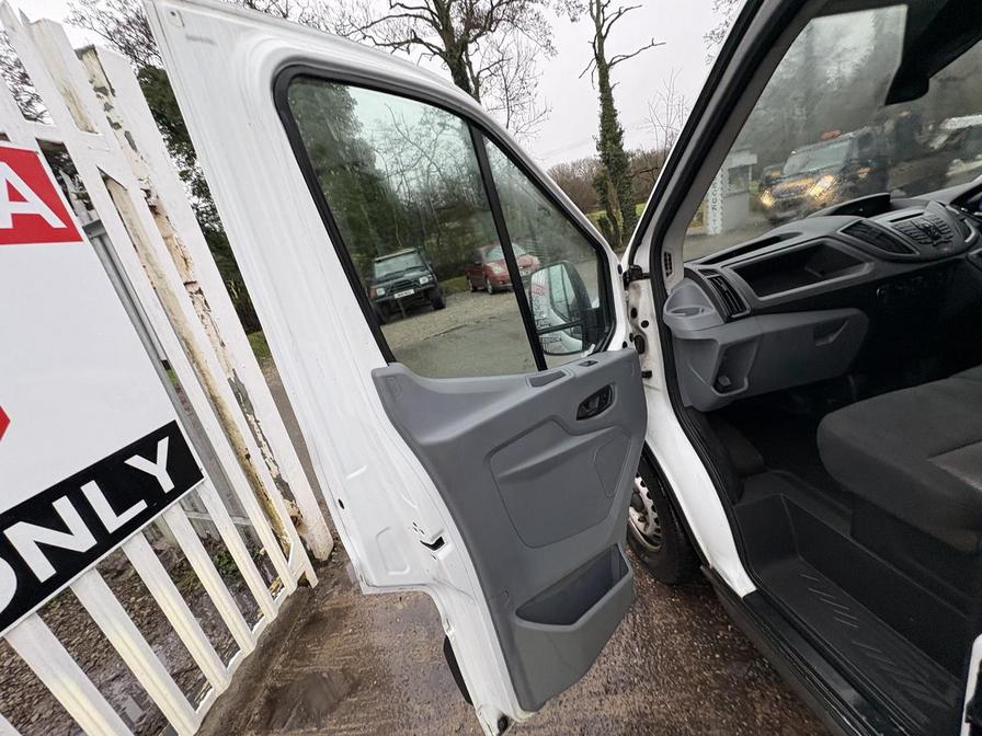 2017 Ford Transit – Model: Transit 350 – KT66BUV