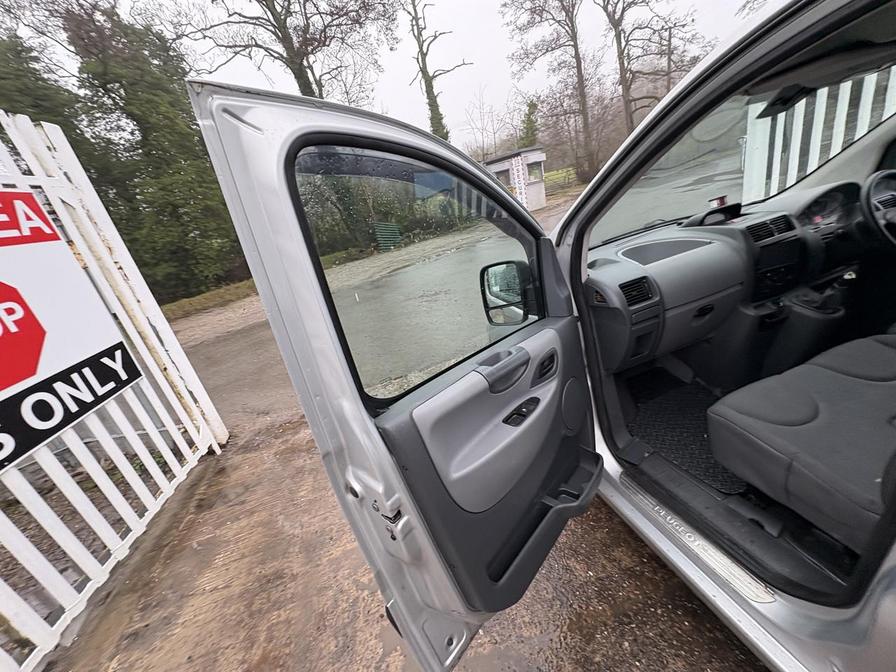 2008 Peugeot Expert – Model: Expert HDI SWB – MM57SNN