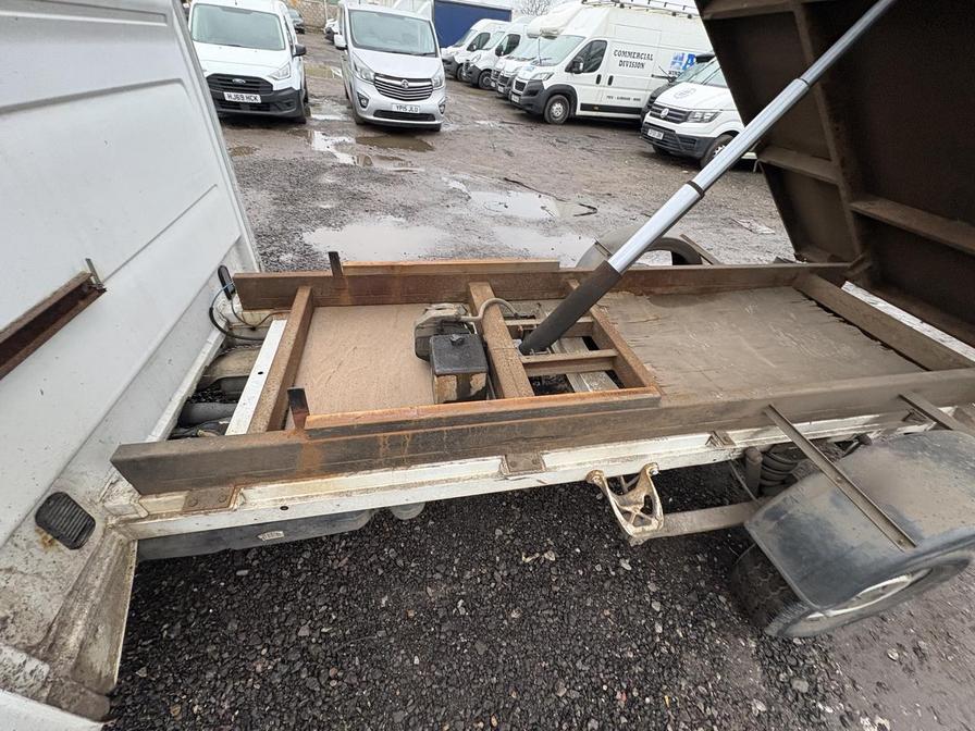 2013 Mercedes-Benz Sprinter – Model: Sprinter 313 CDI – AV63JTO