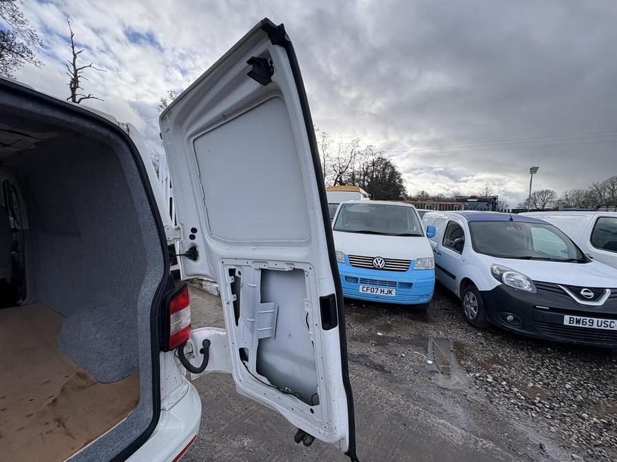 2014 Volkswagen Transporter – Model: Transporter T28 StartLine TDI – MF64MYO