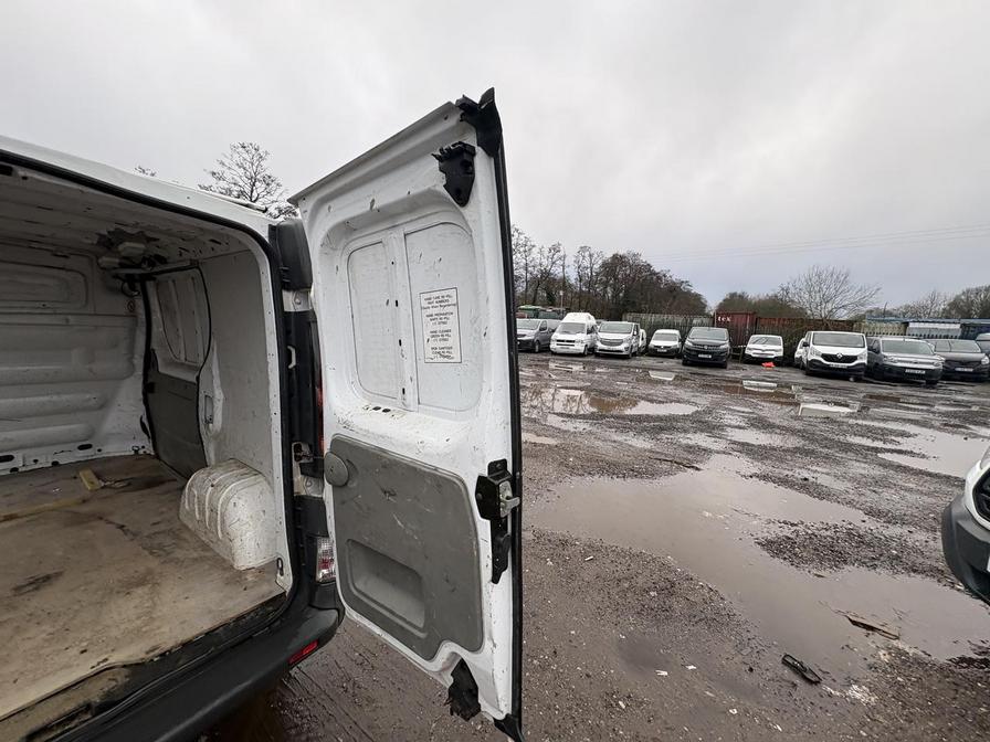 2005 Vauxhall Vivaro – Model: Vivaro 2900 DI SWB – FE55VLP