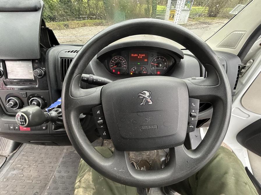 2014 Peugeot Boxer – Model: Boxer 335 Professional L3H2 HDi – WF64SFE