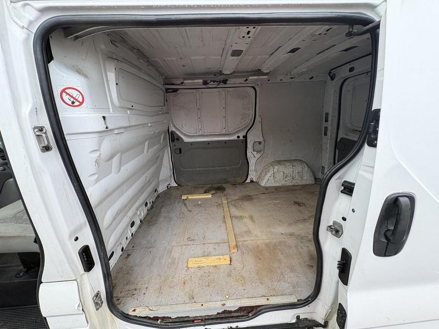 2005 Vauxhall Vivaro – Model: Vivaro 2900 DI SWB – FE55VLP