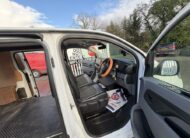 2018 Peugeot Expert – Model: Expert Professional Standard Blue HDi – SL18NPX