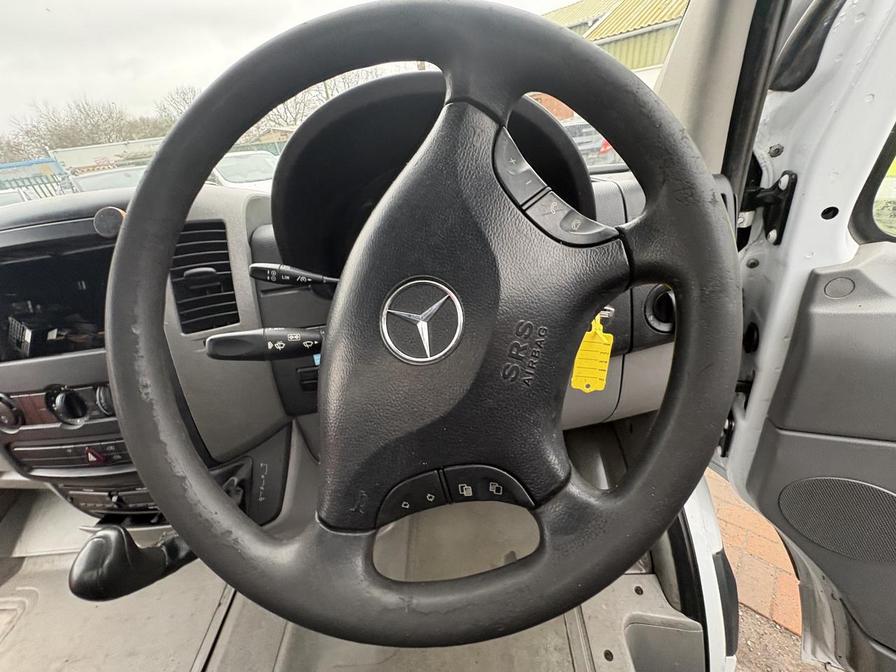 2013 Mercedes-Benz Sprinter – Model: Sprinter 313 CDI – AV63JTO