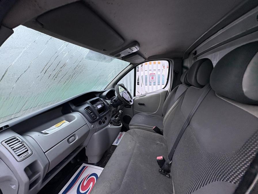 2013 Vauxhall Vivaro – Model: Vivaro 2700 CDTi 89 SWB – FP62UYT