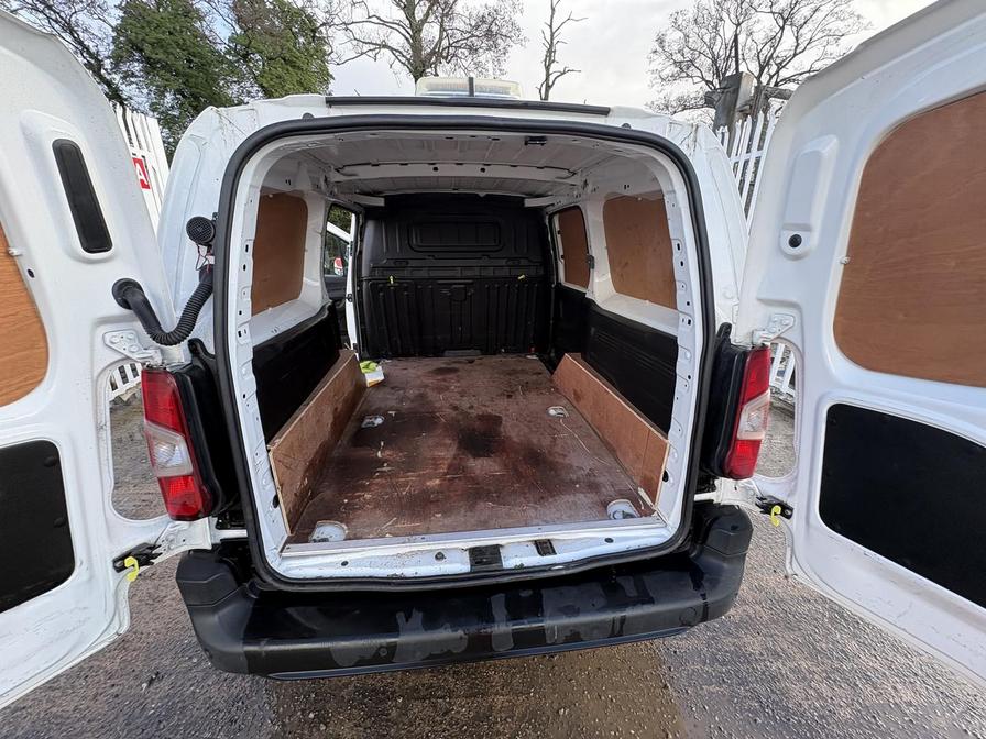 2021 Peugeot Partner – Model: Partner Professional L2 Blue HDi – BT70GYG