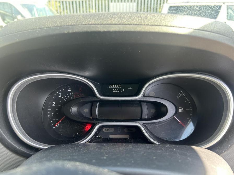 2017 Renault Trafic – Model: Trafic LL29 Sport Nav dCi – HT17GSY