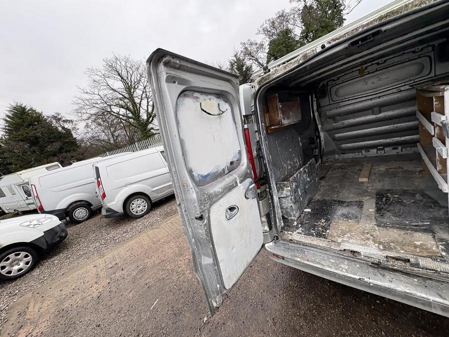 2011 Vauxhall Vivaro – Model: Vivaro  2700 Sportive CDTI – YD61AUK