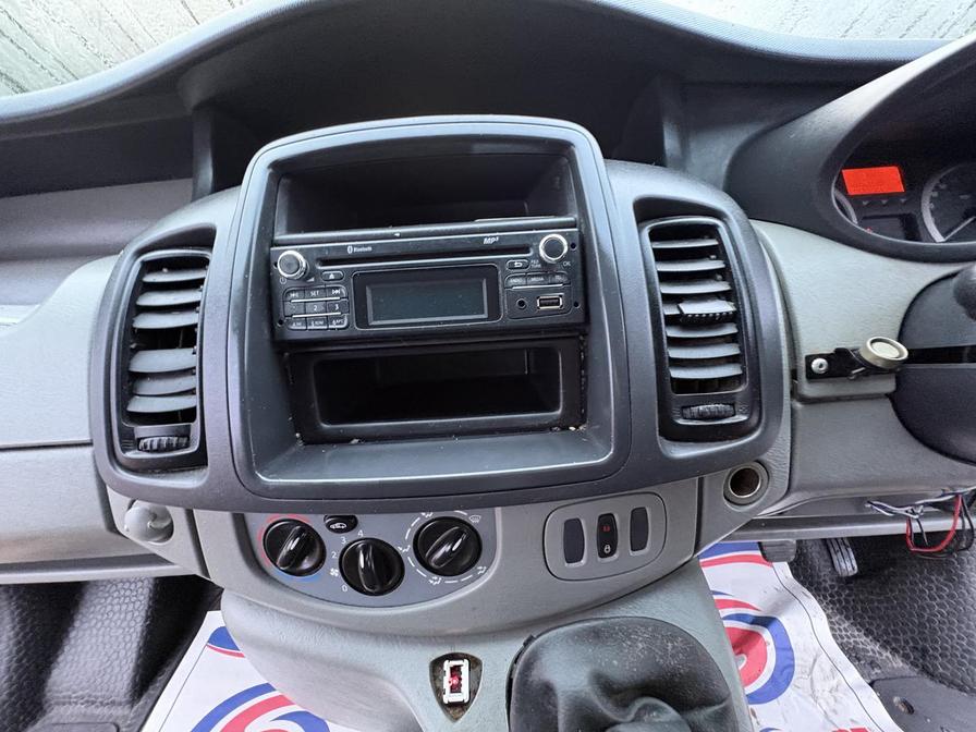 2013 Vauxhall Vivaro – Model: Vivaro 2700 CDTi 89 SWB – FP62UYT