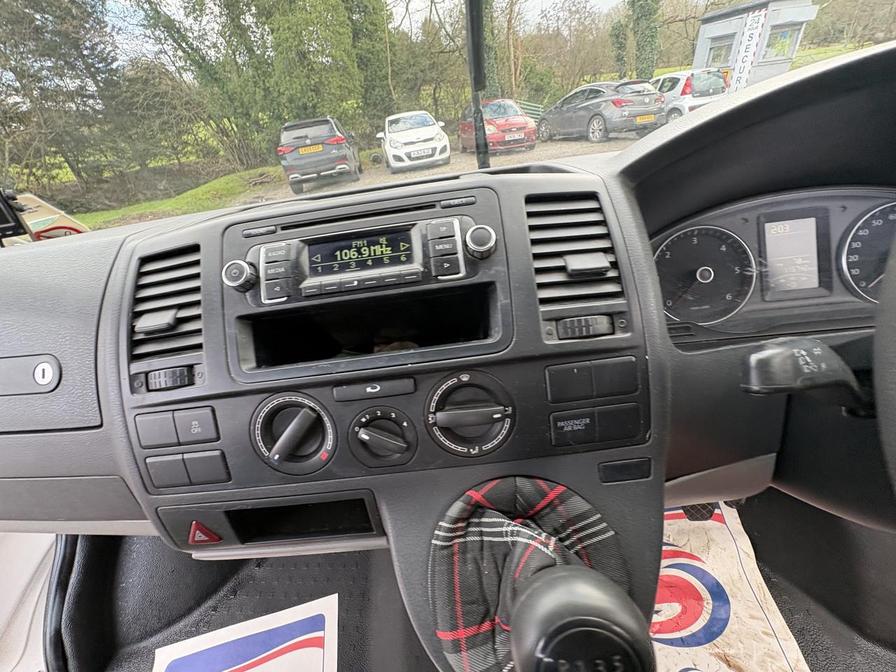 2014 Volkswagen Transporter – Model: Transporter T28 StartLine TDI – MF64MYO