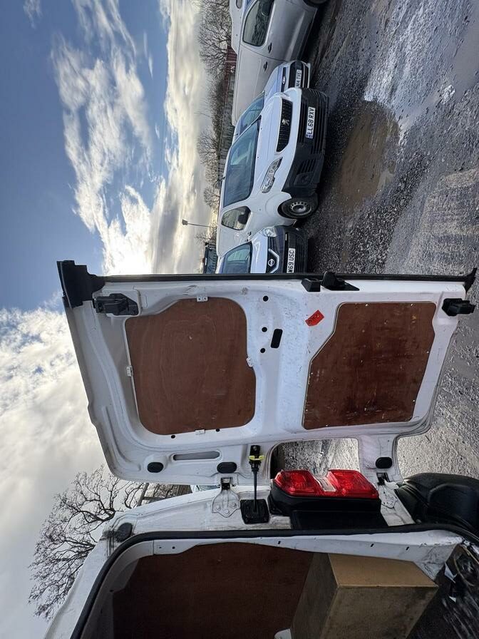 2020 Vauxhall Vivaro – Model: Vivaro 2700 Edition S/S – DL69YJO