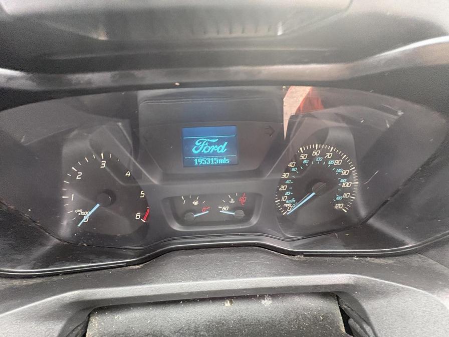 2015 Ford Transit Custom – Model: Transit Custom 270 E-Tech – YL65DKU