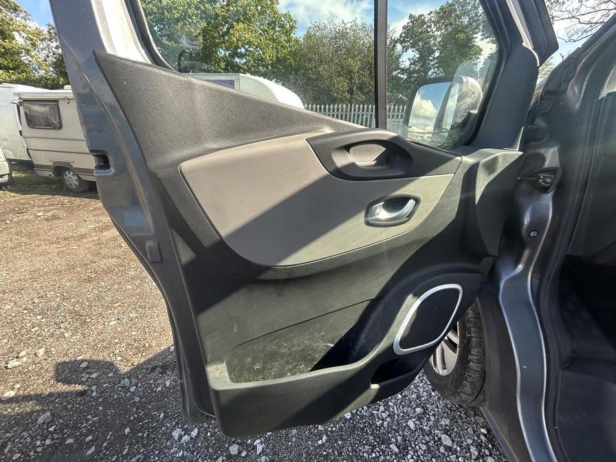 2017 Renault Trafic – Model: Trafic LL29 Sport Nav dCi – HT17GSY