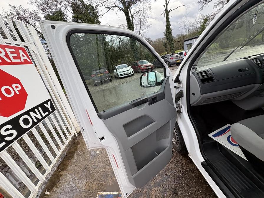 2014 Volkswagen Transporter – Model: Transporter T28 StartLine TDI – MF64MYO