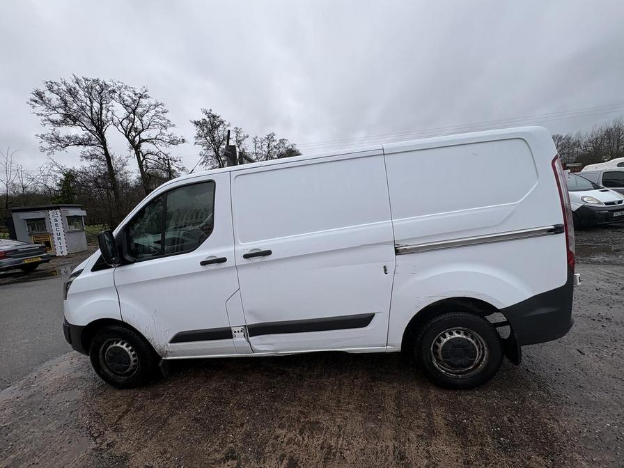 2015 Ford Transit Custom – Model: Transit Custom 270 E-Tech – YL65DKU