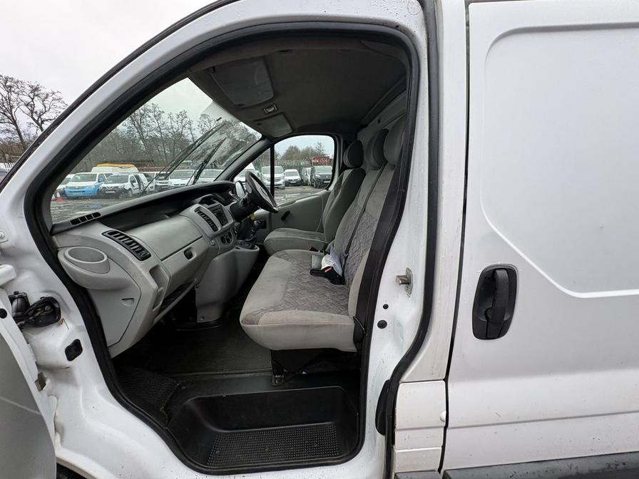 2005 Vauxhall Vivaro – Model: Vivaro 2900 DI SWB – FE55VLP