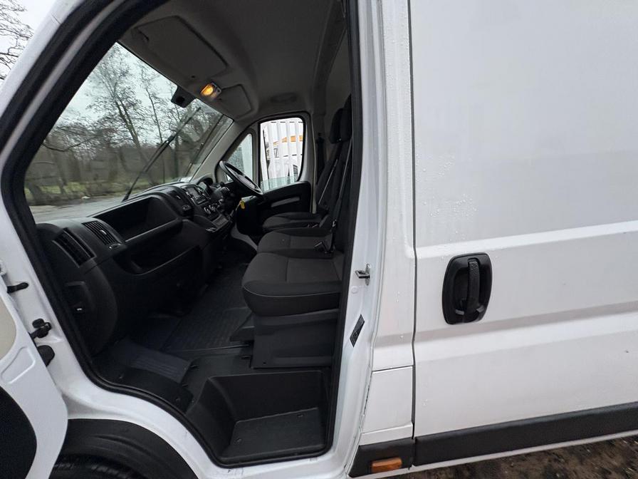 2022 Peugeot Boxer – Model: Boxer 435 Professional L4H2 Blue HDi – CF22DZU