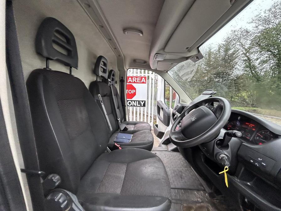 2014 Peugeot Boxer – Model: Boxer 335 Professional L3H2 HDi – WF64SFE