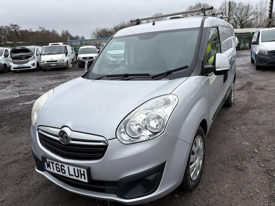 2017 Vauxhall Combo – Model: Combo 2300 Sport CDTi ecoFLEX S/S – MT66LUH