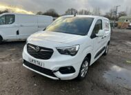 2021 Vauxhall Combo – Model: Combo 2000 Griffin Edition TD – LV71TKJ