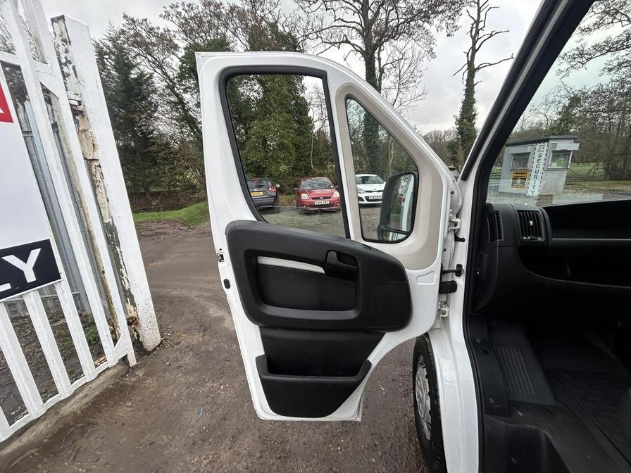 2020 Citroen Relay – Model: Relay 35 L3H2 Enterprise Blue HDi S/S – LD70WEK