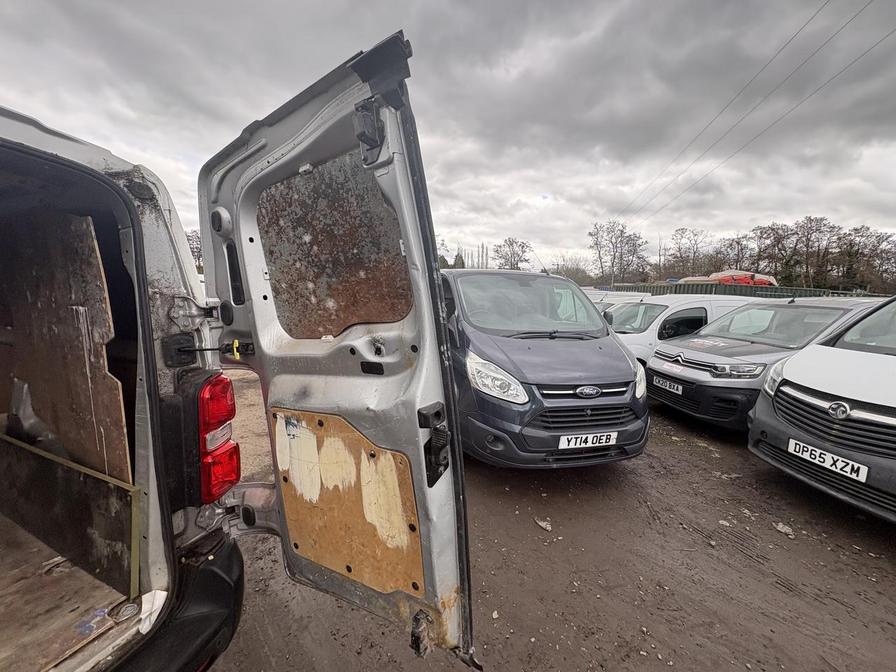 2018 Peugeot Expert – Model: Expert Professional Long Blue HDi – LN68XAX/C11LMT