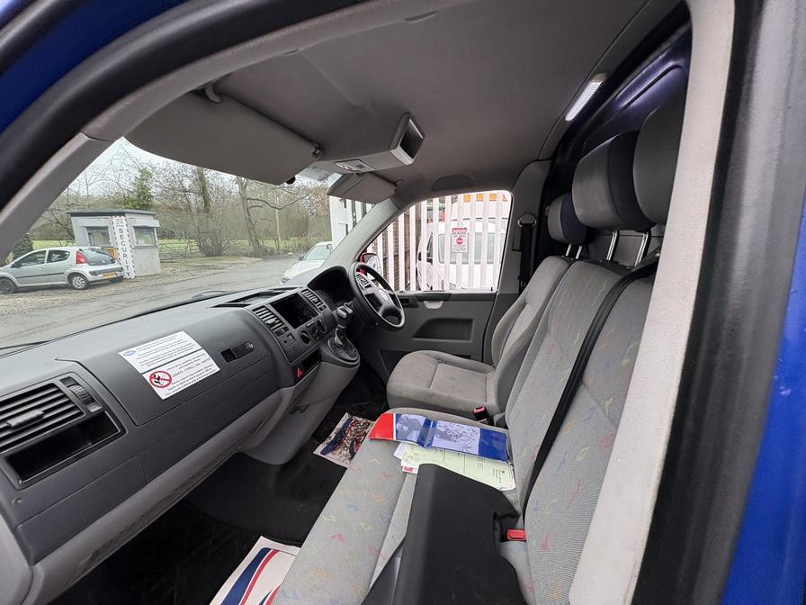 2006 Volkswagen Transporter – Model: Transporter T30 130 TDI SWB A – LY56OEU