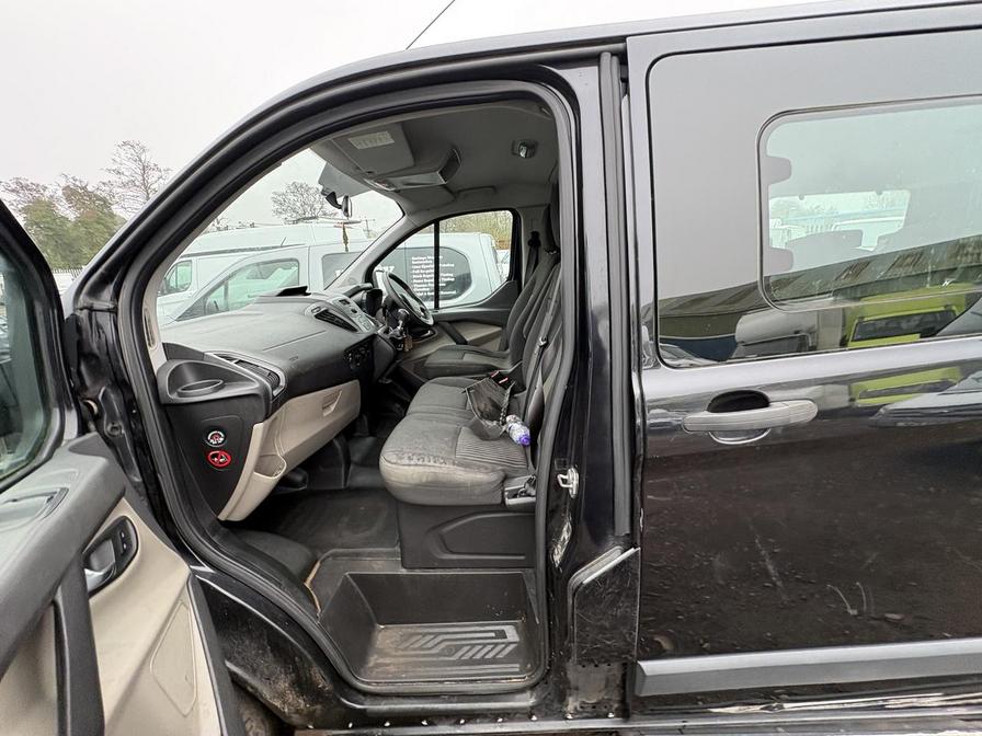 2014 Ford Tourneo Custom – Model: Tourneo Custom 300 E-Tech – DK64CHF