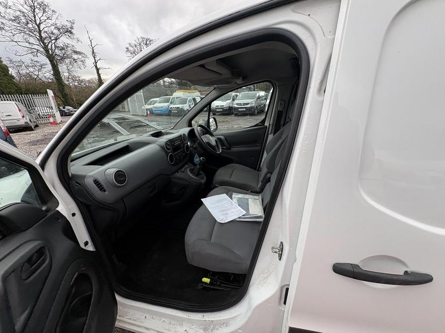 2017 Peugeot Partner – Model: Partner S L2 Blue HDi – NU67TVN