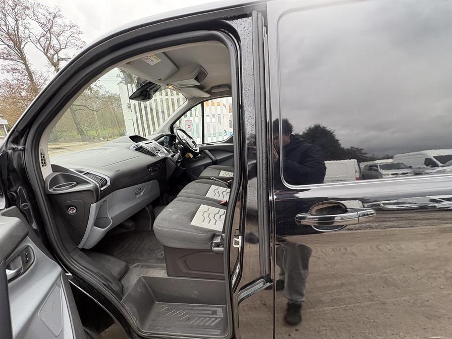 2017 Ford Transit Custom – Model: Transit Custom 270 Limited – YM67BSO