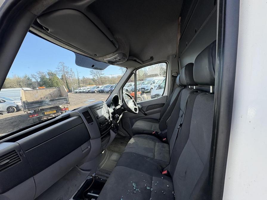 2015 Volkswagen Crafter – Model: Crafter CR35 TDI – GJ15WCW